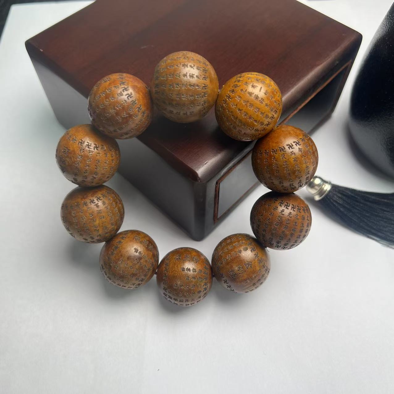 【百世璀璨 尽耀光芒】精品时尚手串B002