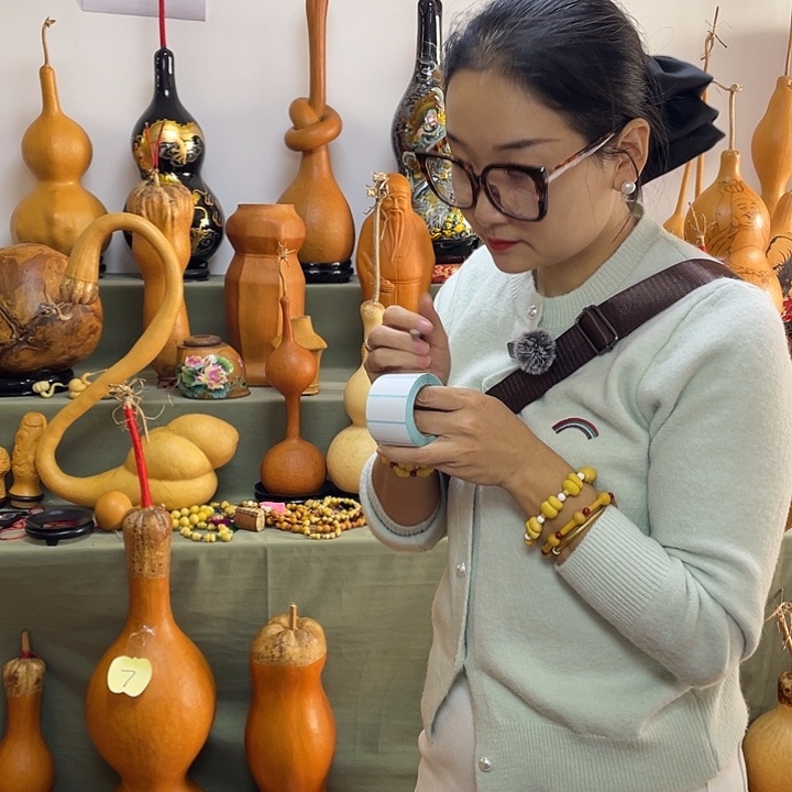 小***菜大叶紫檀（黑酸枝木类）