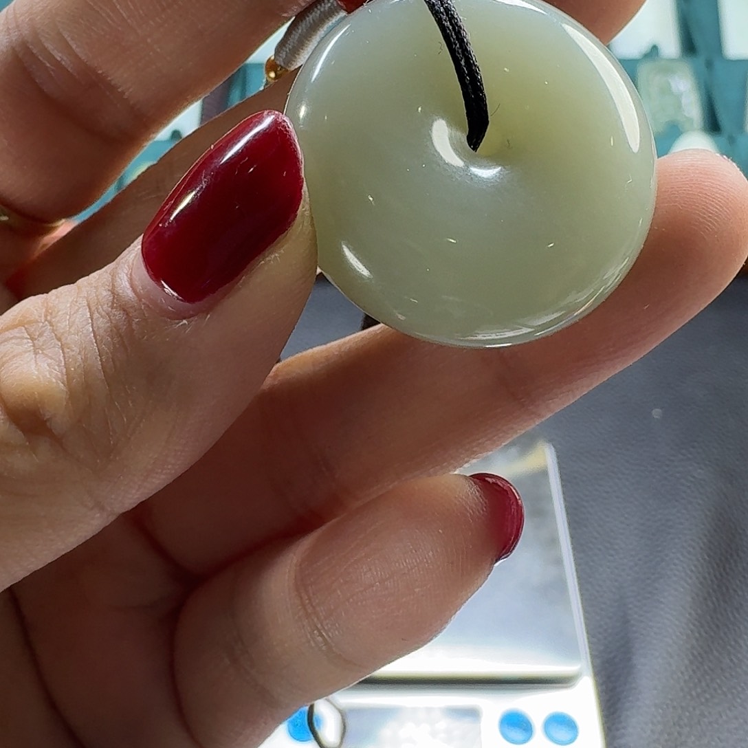 和田玉（糖玉）颈饰未镶嵌