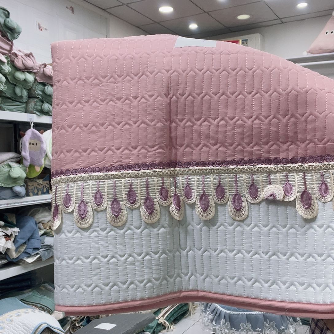 雪尼尔聚酯纤维快乐大本营在这里是什么