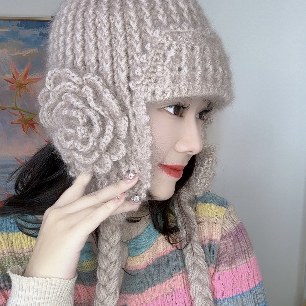 花朵大辫子帽纯手工编织中老年减龄年轻