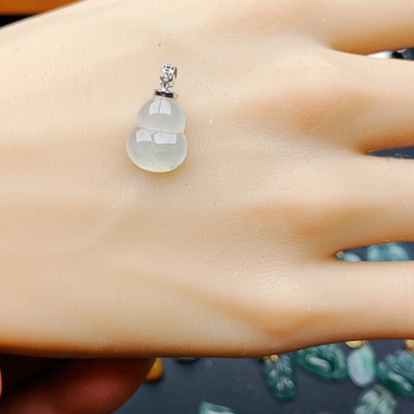 【闪购商品】翡翠戒指18K金镶嵌茶*✨吊坠