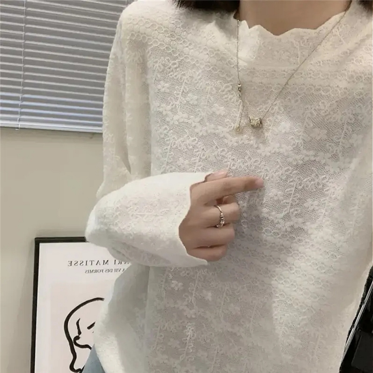  花边半高领蕾丝长袖打底衫内搭时尚百搭显瘦套头洋气针织衫上衣