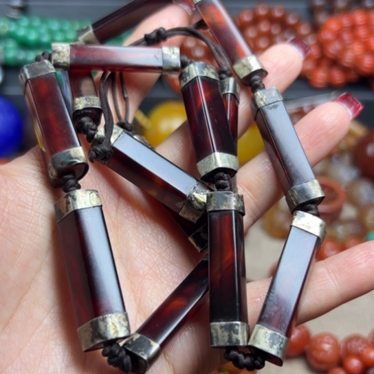 玛瑙/玉髓颈饰未镶嵌银*