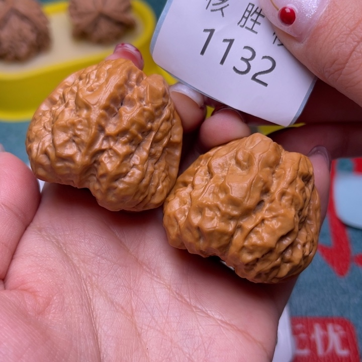 文玩核桃把件蛤蟆头39.1132