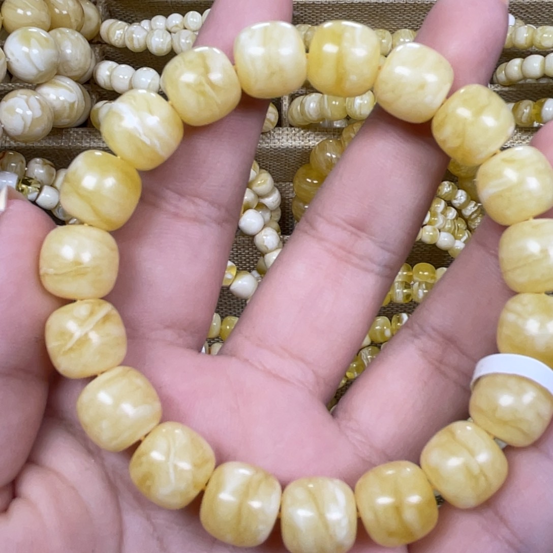 手绳琥珀未镶嵌11m