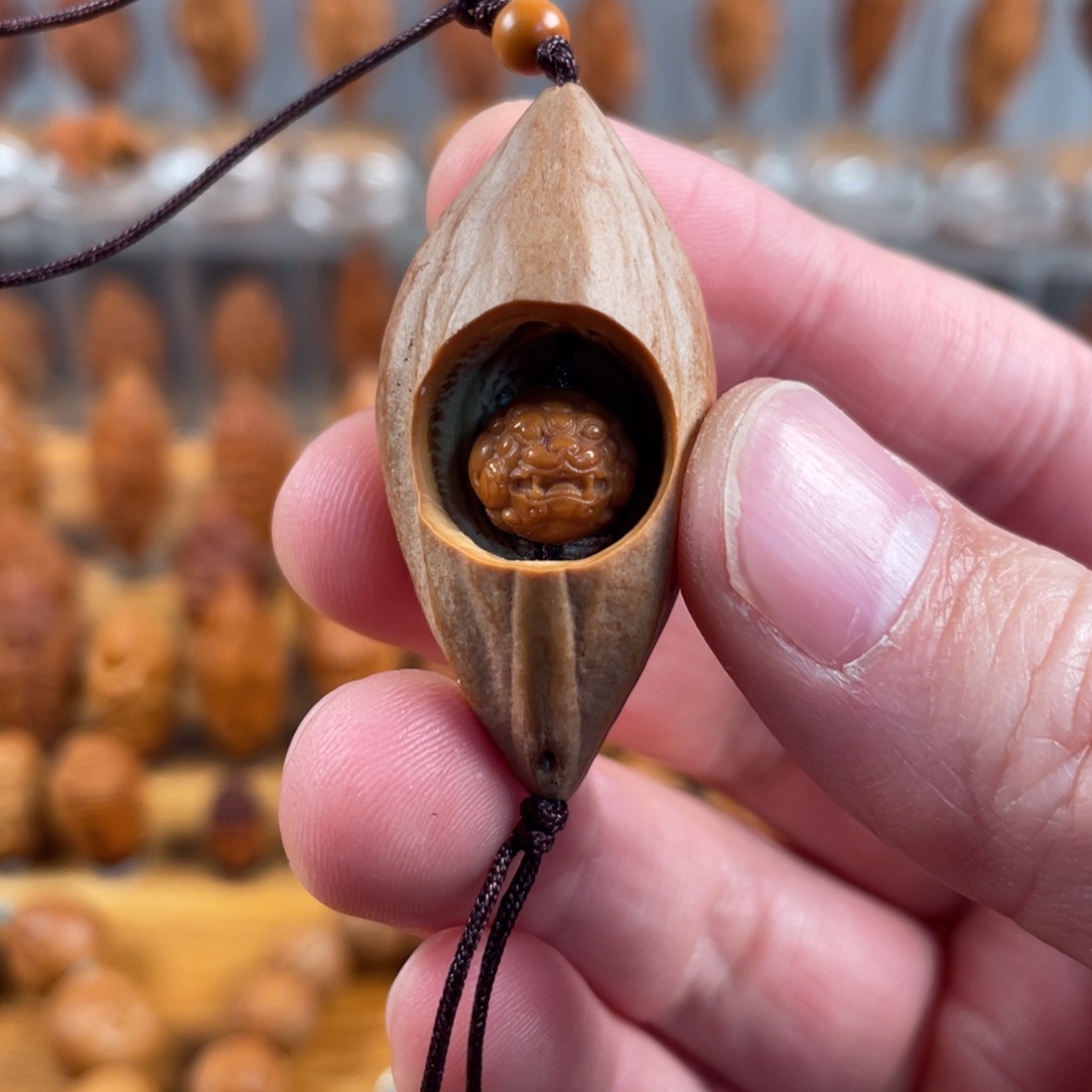 橄榄核手串/手链转运狮