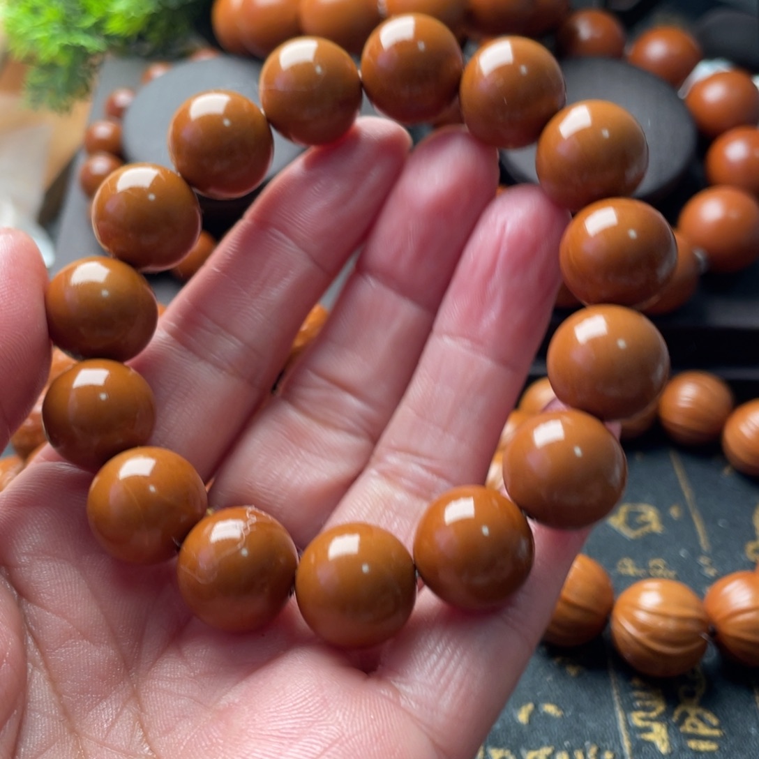 李***峰橄榄核吊坠橄榄1.5