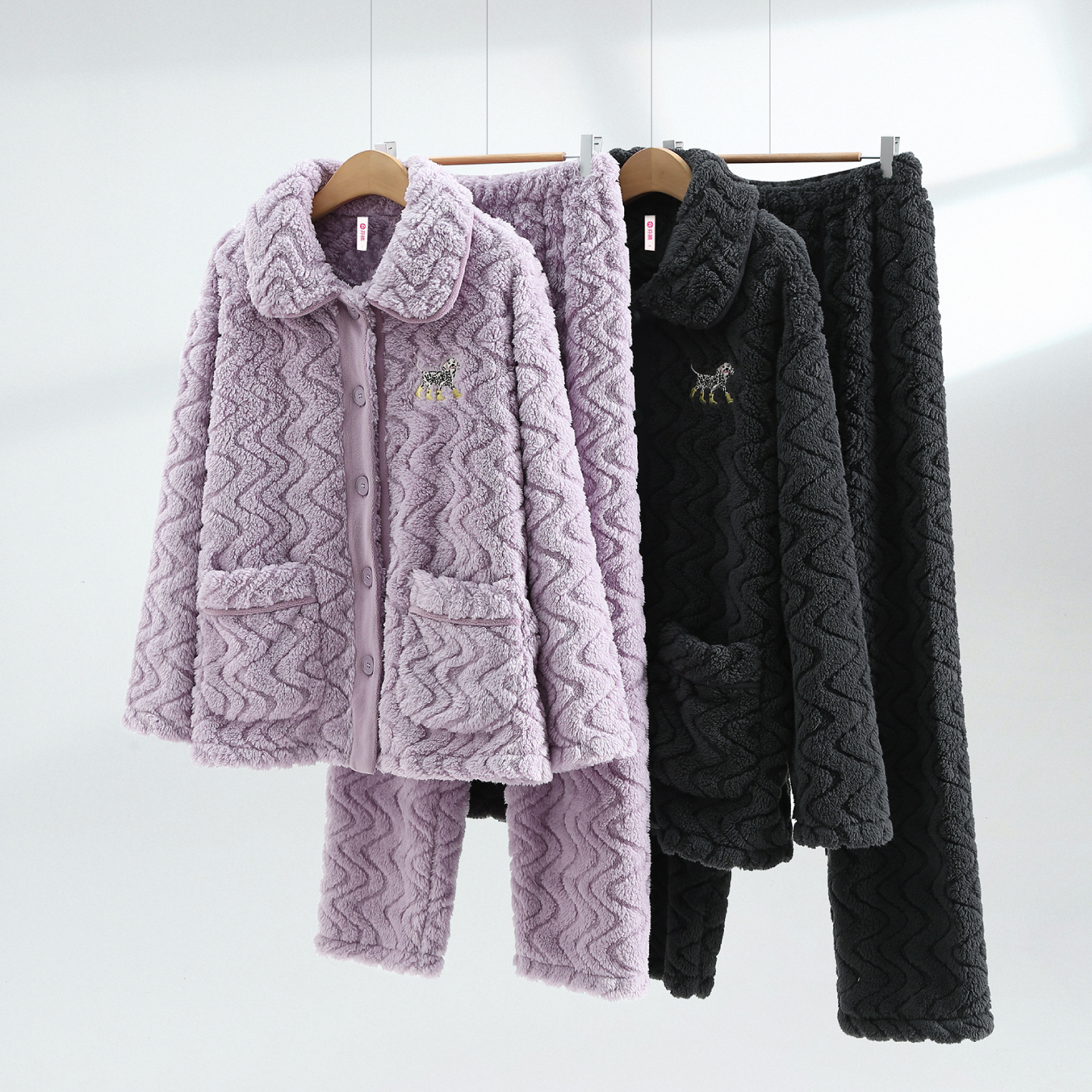 芬腾新款情侣睡衣女士珊瑚绒加绒加厚保暖长袖长裤男士家居服套装