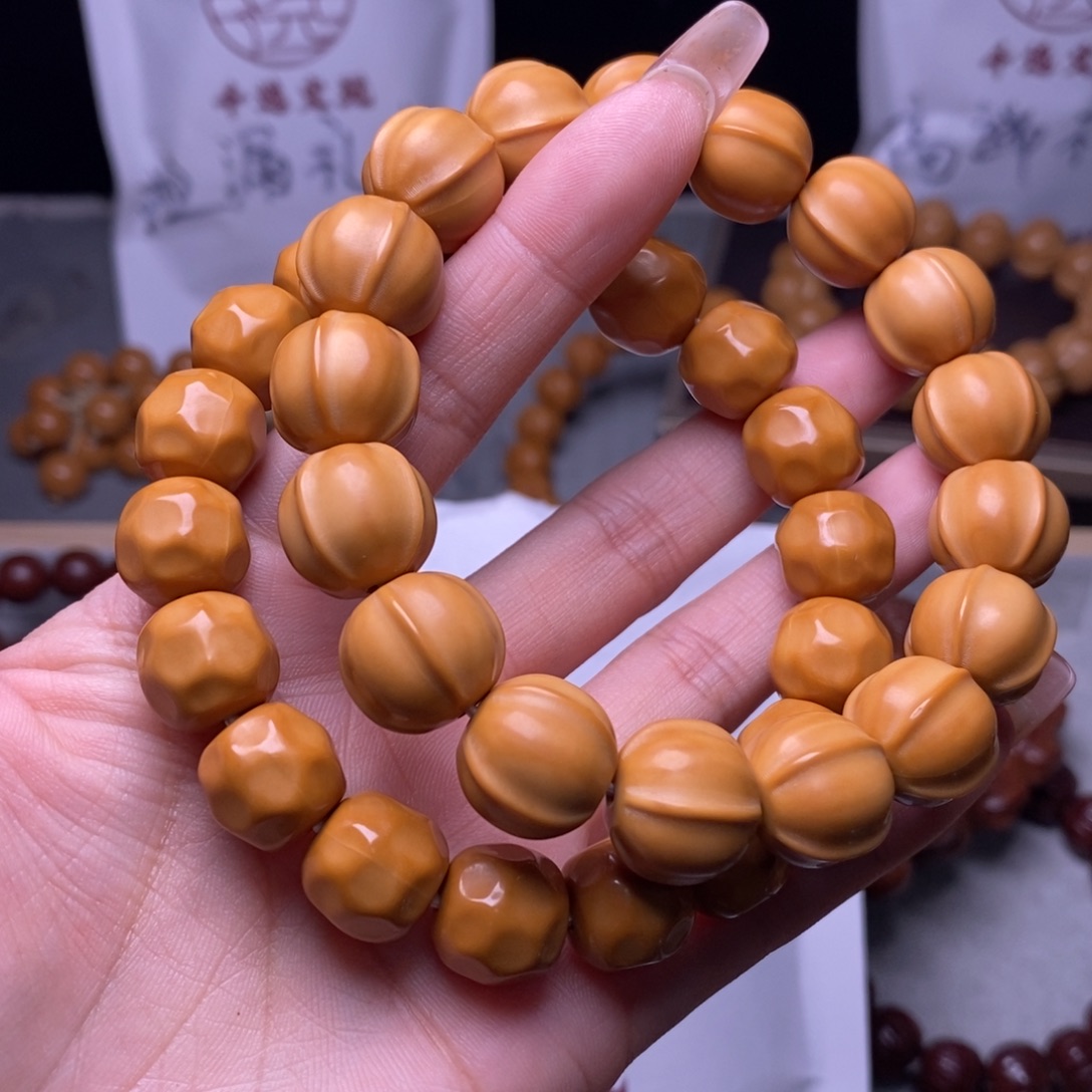 手串文玩核桃奶酪鲨鱼