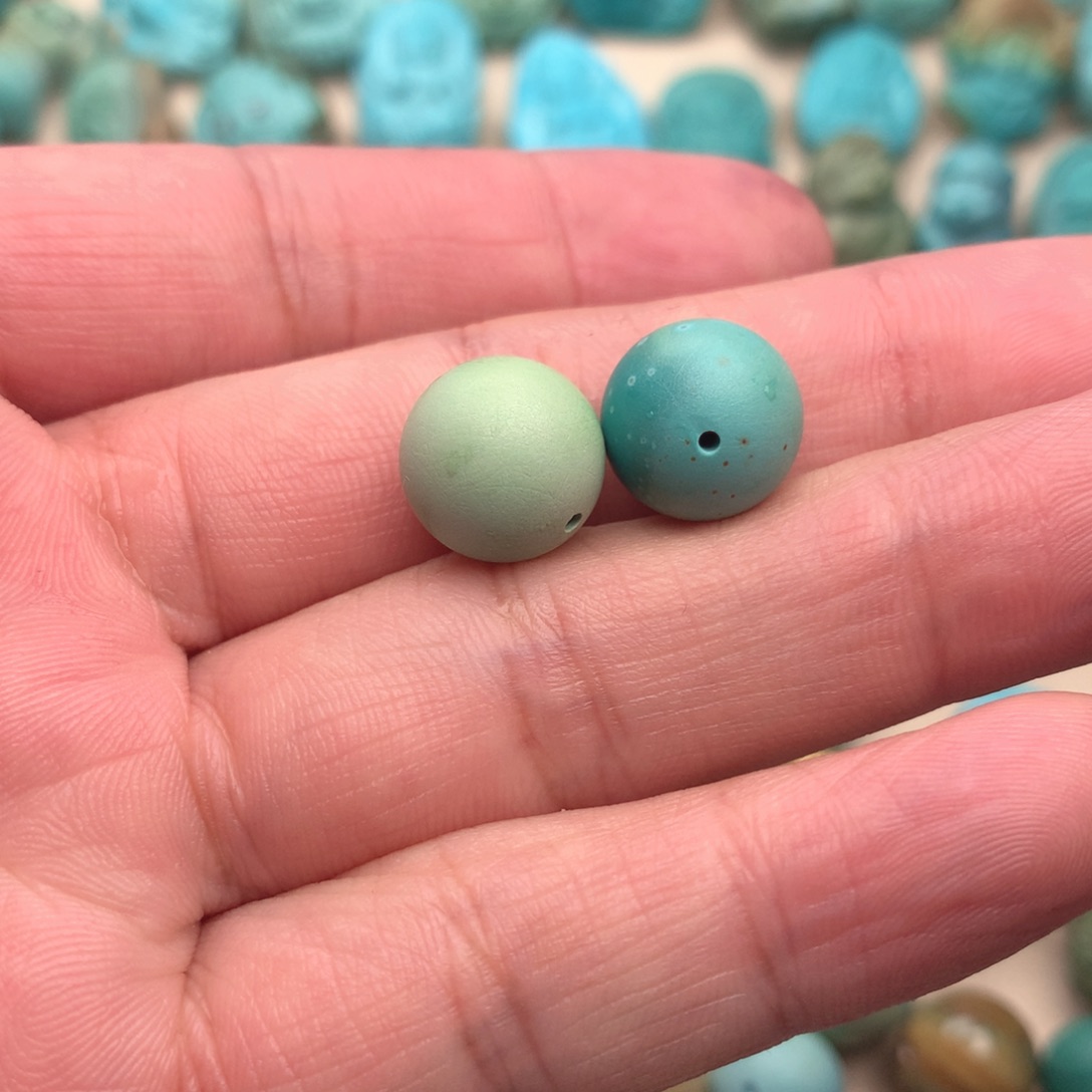 J***s绿松石未镶嵌颈饰