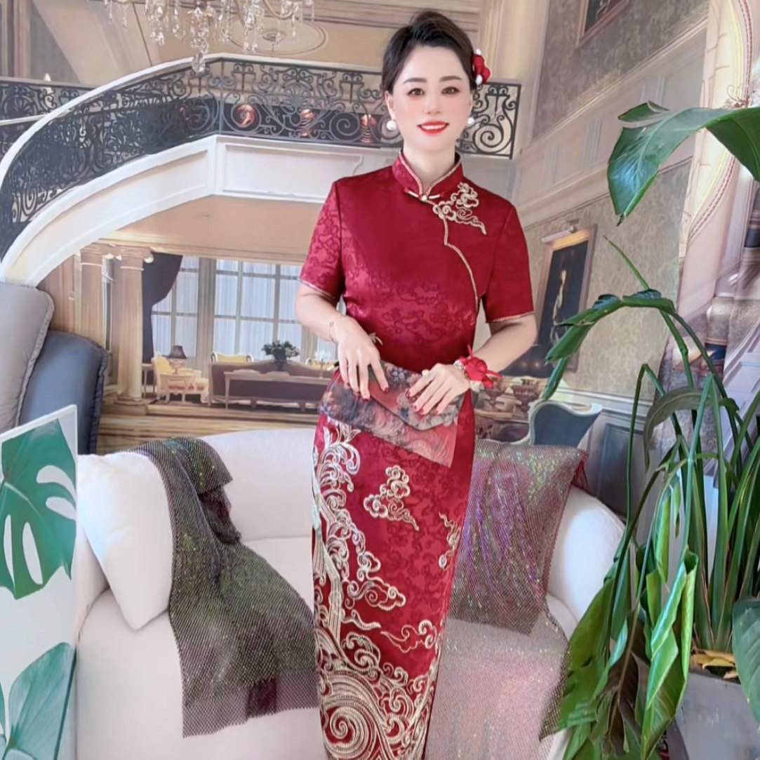 喜婆婆喜妈妈秋季醋酸提花重工刺绣两侧开叉婚宴礼服旗袍