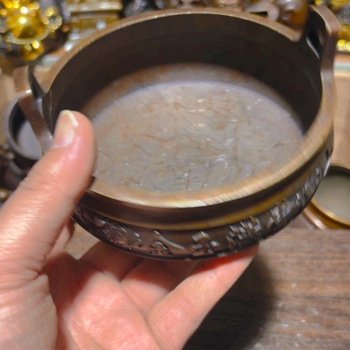 铜的。全清了。一件不留！不磨叽