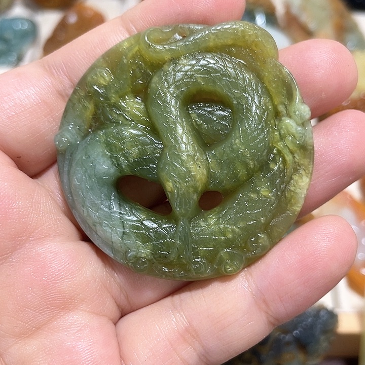 岫玉吊坠(不含链)未镶嵌