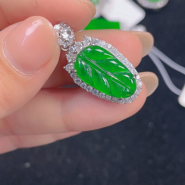 翡翠吊坠(不含链)银S925镶嵌