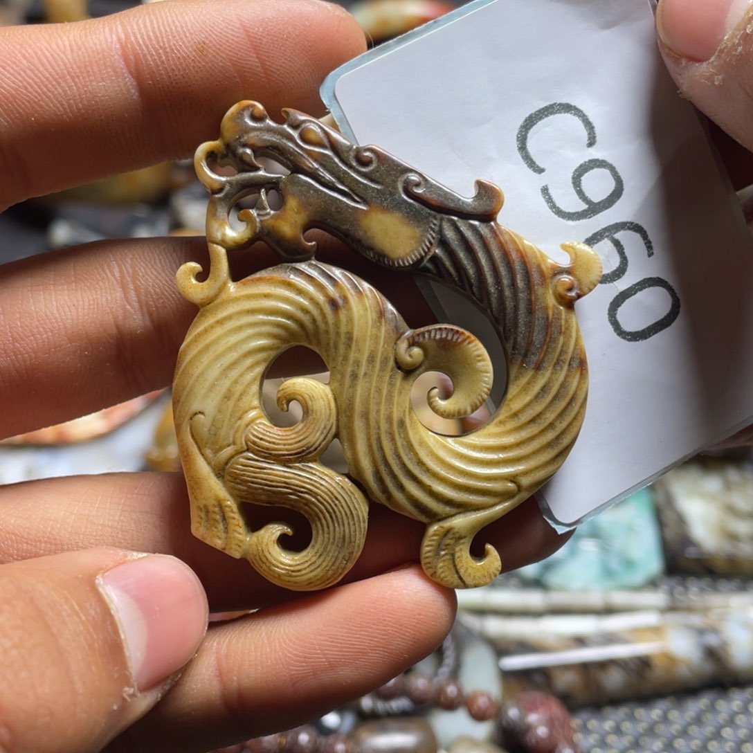 和田玉（糖玉）挂件未镶嵌