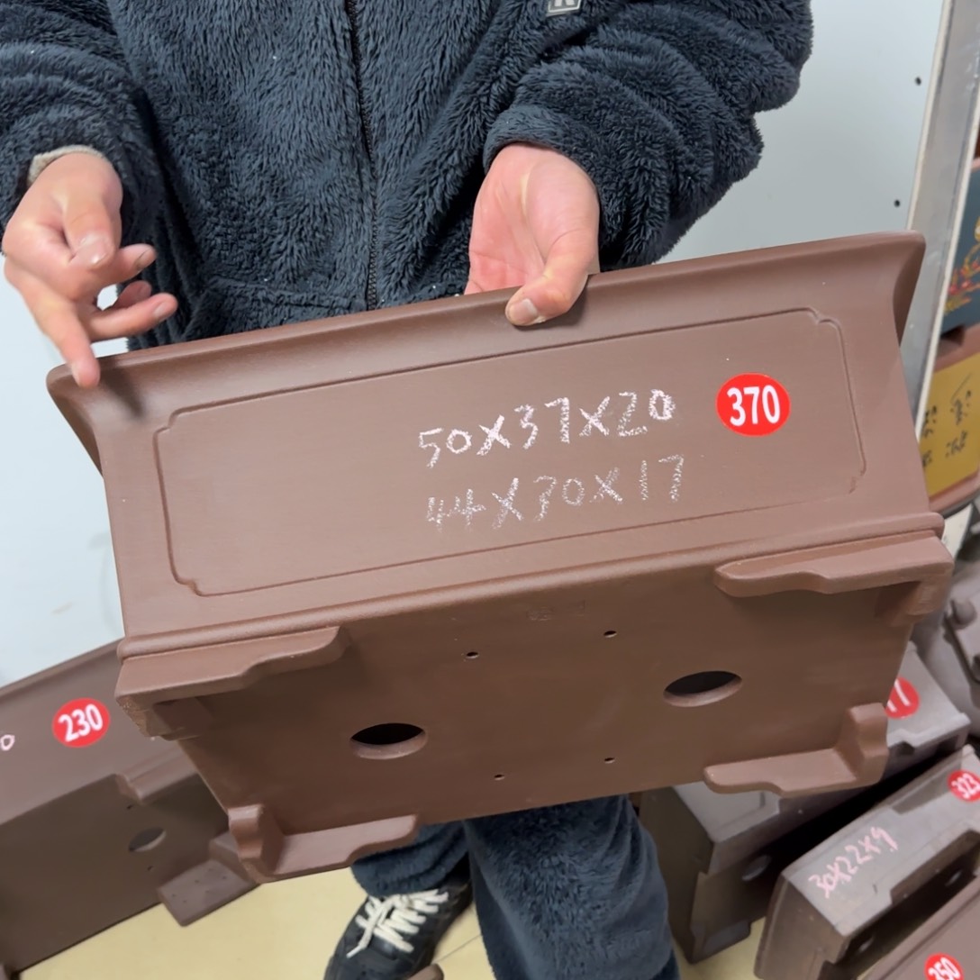 紫砂花盆呜呜呜呜