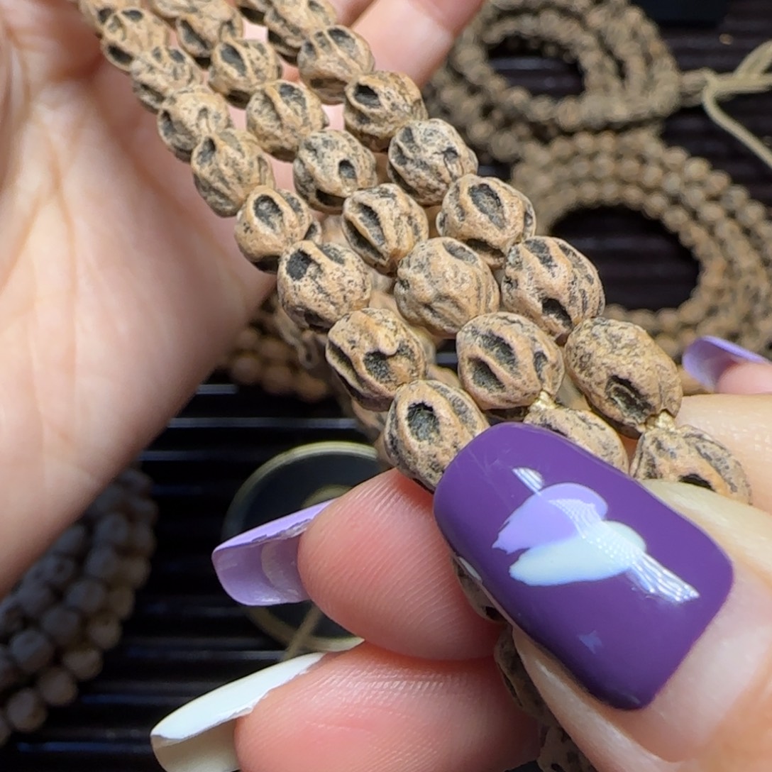 弗***心吊坠柏香籽/百香籽