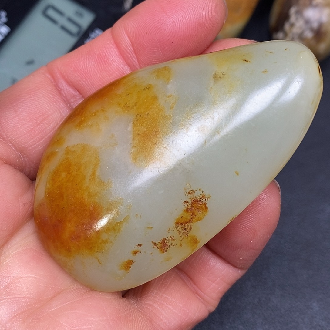 和田玉未镶嵌珠宝奇石