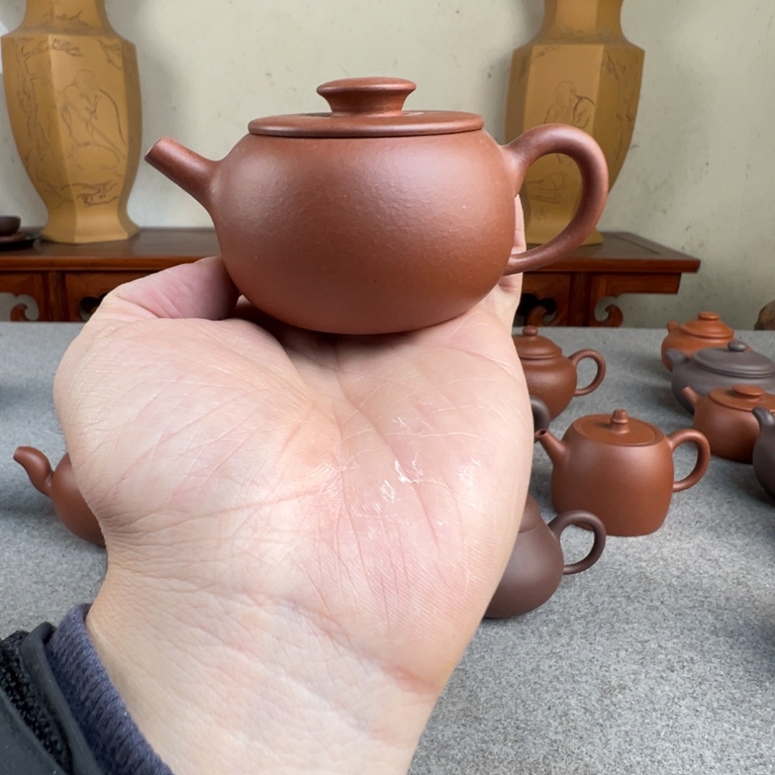 茶壶紫砂小巨轮 底槽清 半手工 100cc