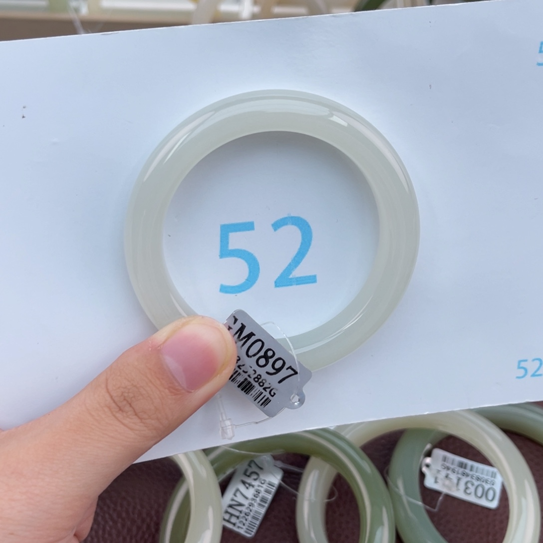 和田玉手镯未镶嵌鹤****