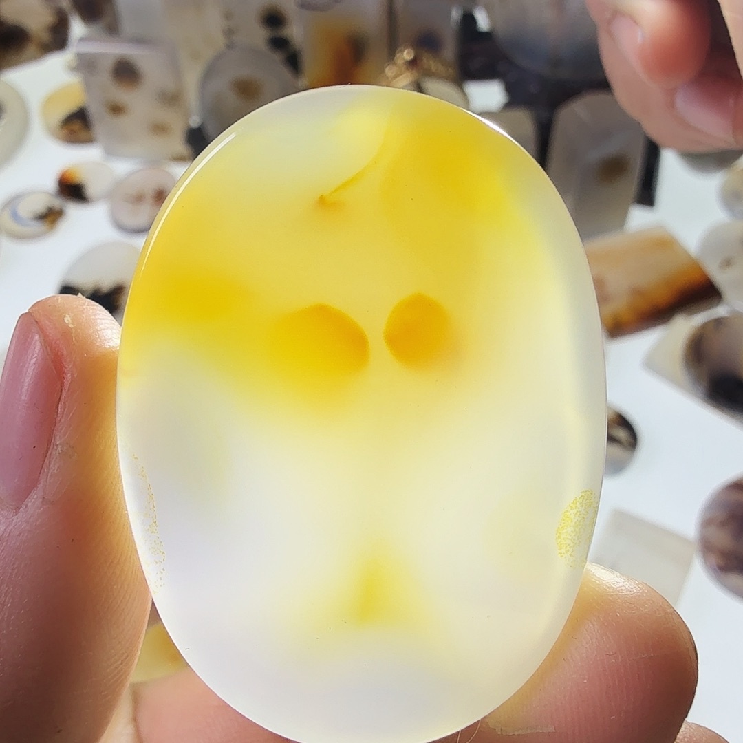 玛瑙/玉髓未镶嵌珠宝半成品