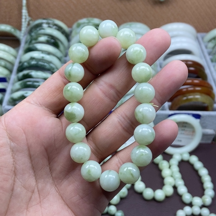 蛇纹石玉未镶嵌手链