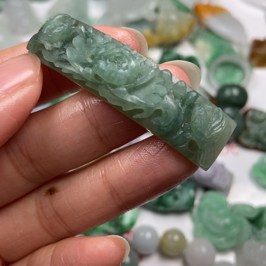定制翡翠未镶嵌翡翠