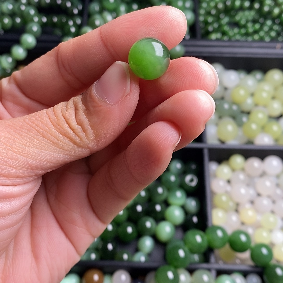 和田玉（碧玉）未镶嵌珠宝半成品