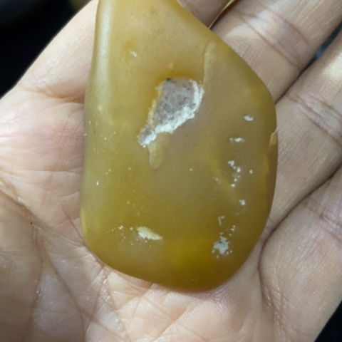 未镶嵌和田玉（糖玉）车挂