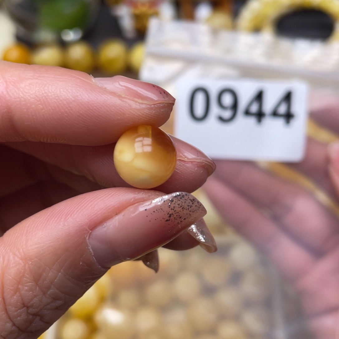 蜜蜡珠宝奇石未镶嵌10.6