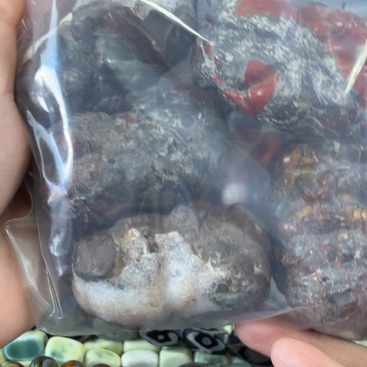 D***猫玛瑙/玉髓未镶嵌颈饰