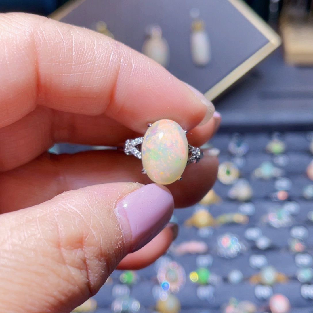 欧泊戒指〉银S925镶嵌云