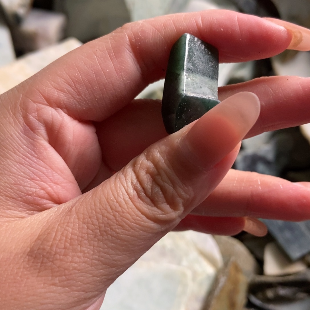 翡翠未镶嵌挂件天然翡翠