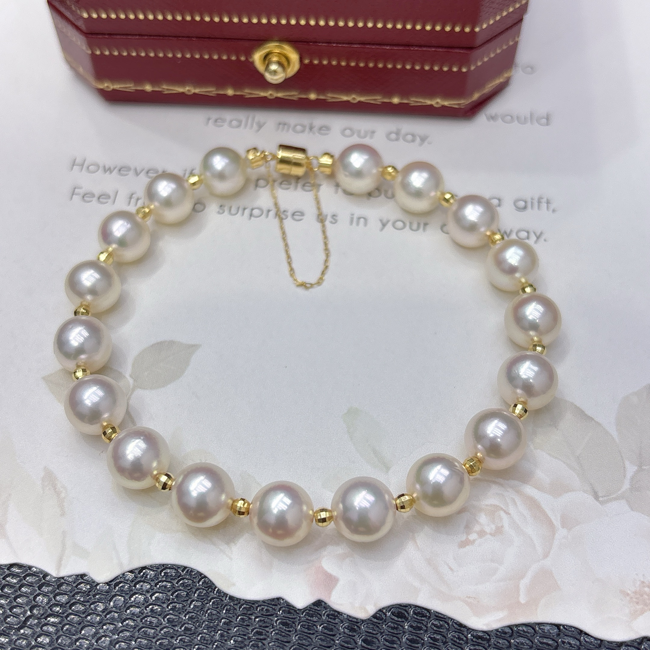 极光 18K金7.5-8mmAkoya海水珍珠手链 正圆 细微瑕 不可调节