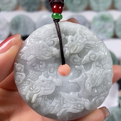 翡翠颈饰未镶嵌九龙扣两面工福利