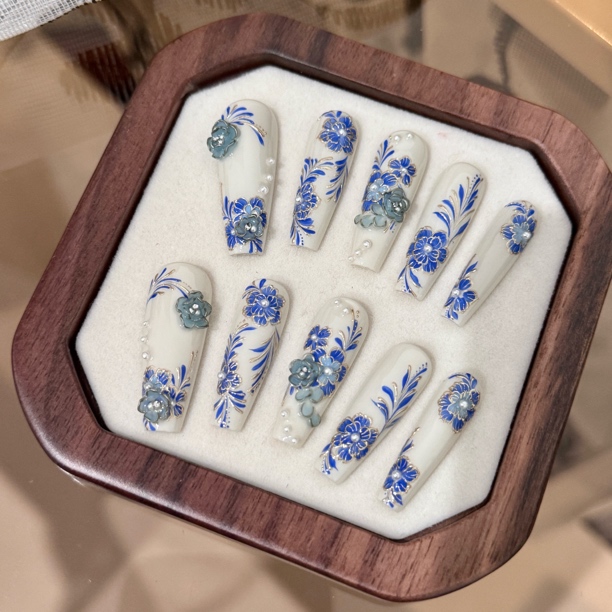 青花瓷·纯手工穿戴甲定制款
