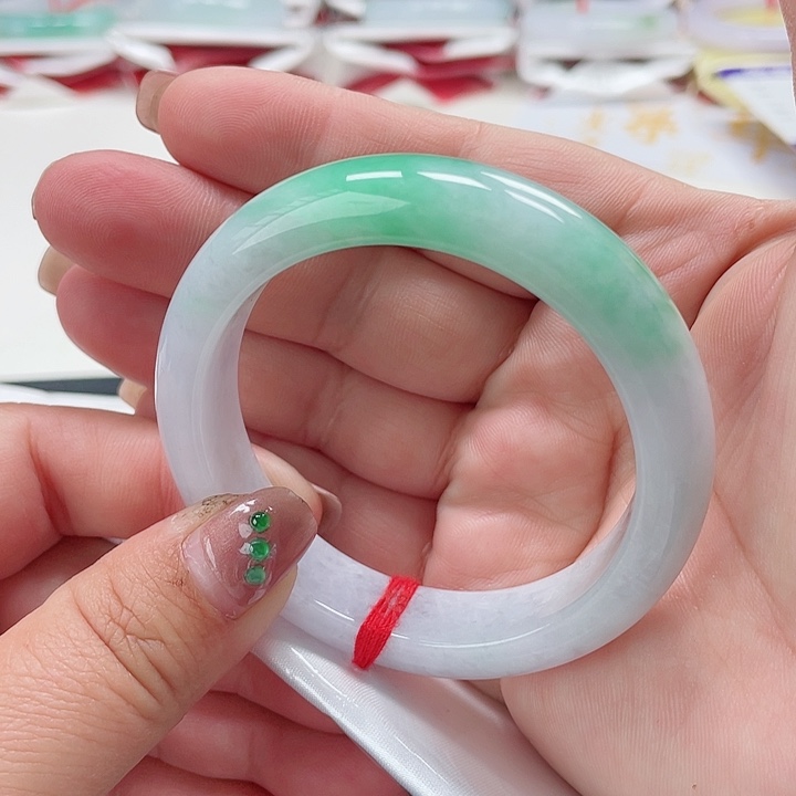 翡翠手镯未镶嵌缅甸翡翠手镯53圈