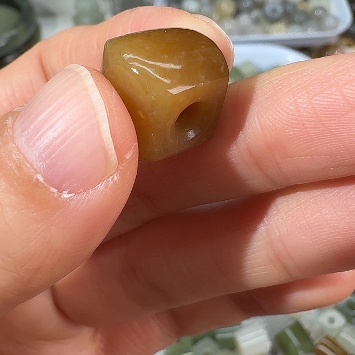 和田玉（糖玉）未镶嵌颈饰87