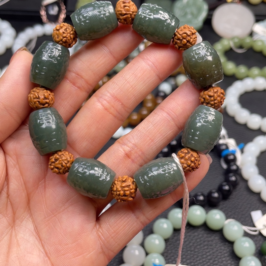 和田玉未镶嵌手链