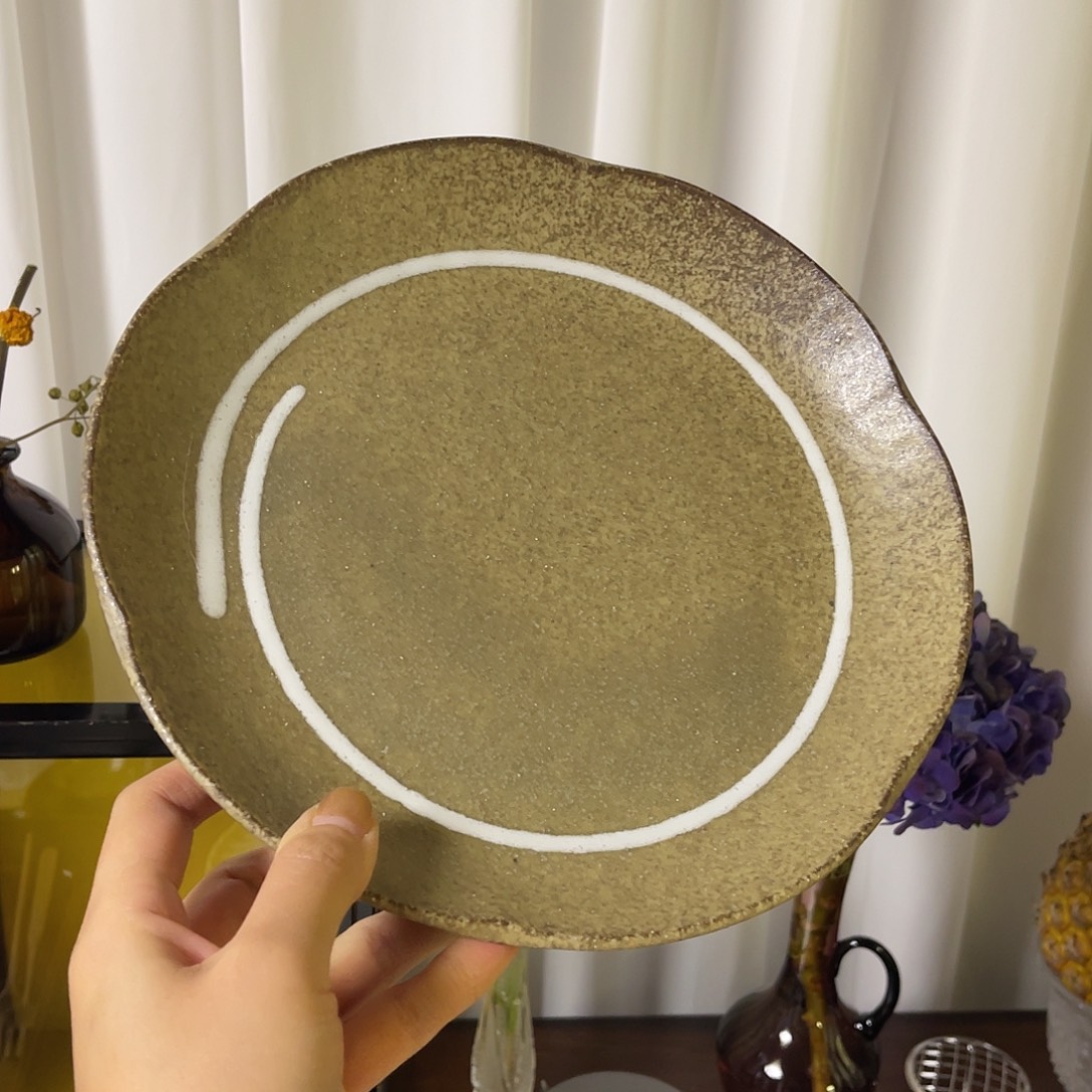 瓷片粗陶线条花瓣形盘子30