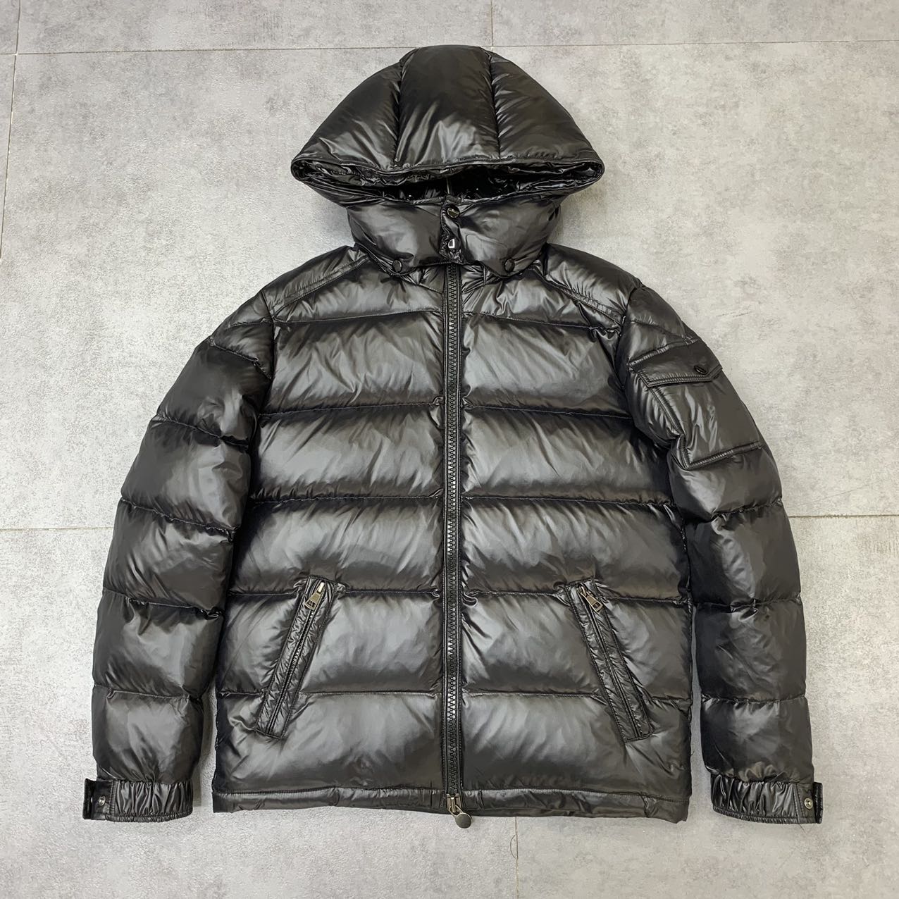 闪闪兒  精选 情侣款短款加厚连帽时尚休闲冬季必备羽绒服5094