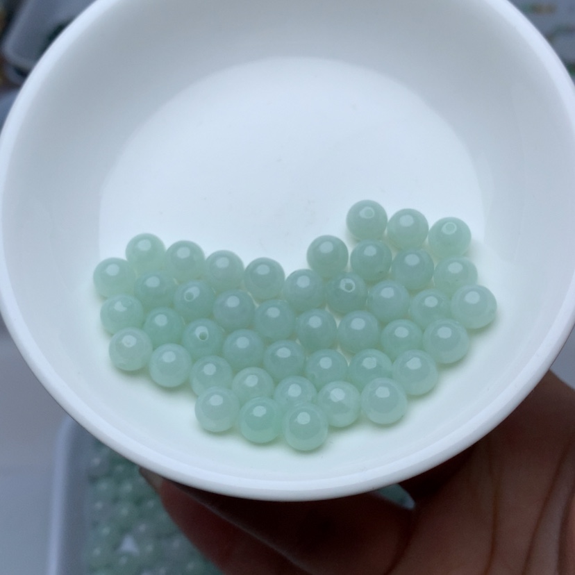 【闪购商品】翡翠手链未镶嵌卡7冰果绿10颗