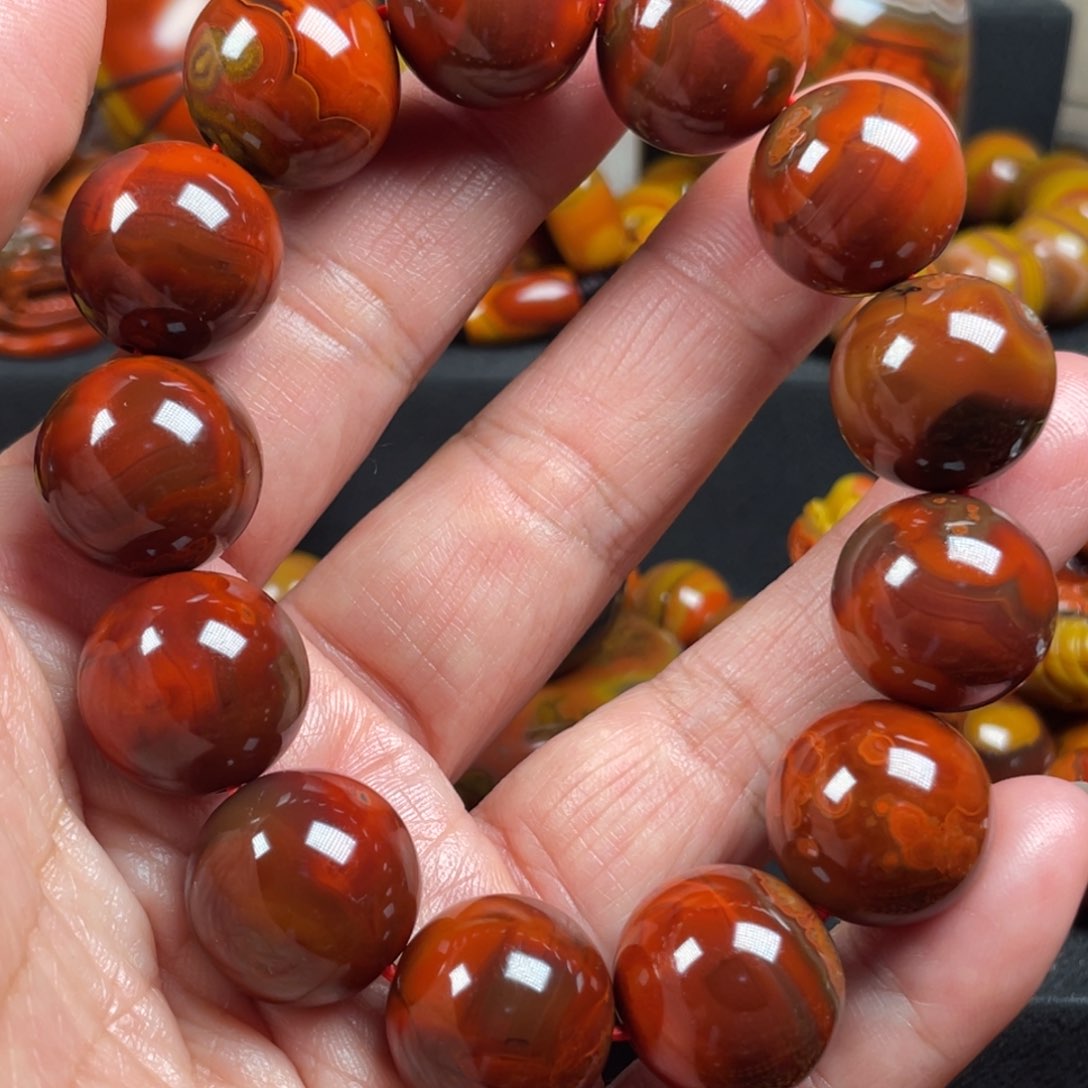 玛瑙/玉髓手串未镶嵌驕*