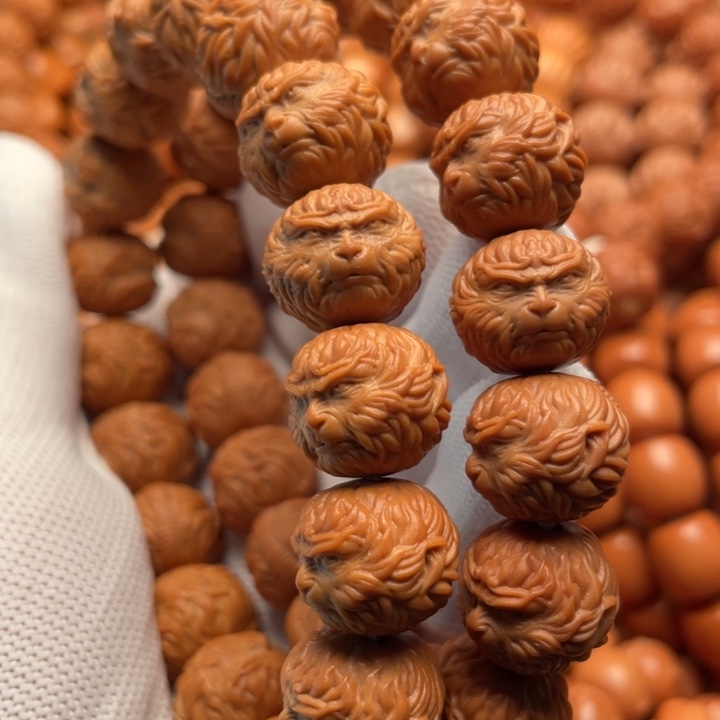 猴头核桃吊坠二****量斗战胜佛