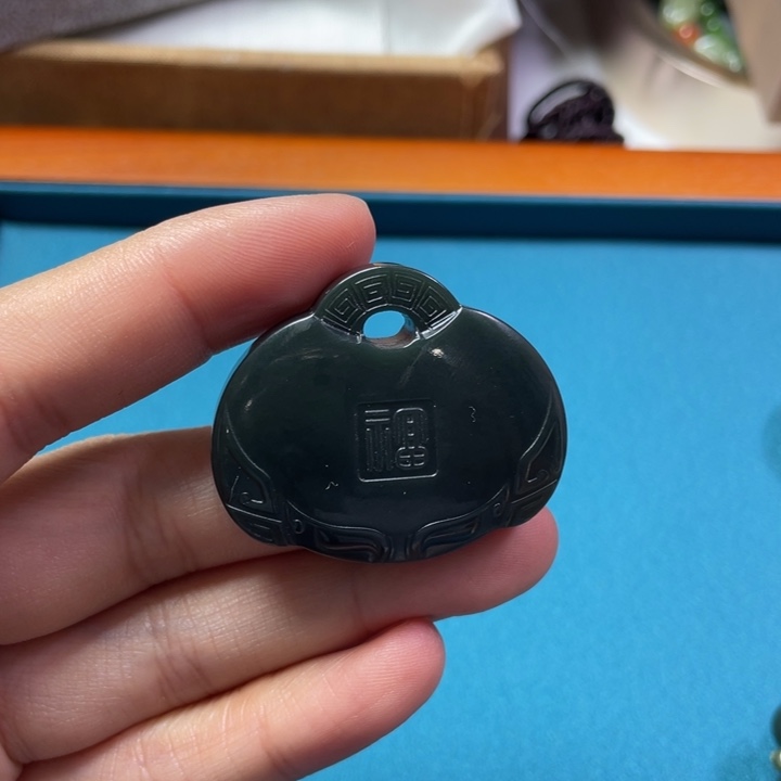 和田玉吊坠(不含链)未镶嵌