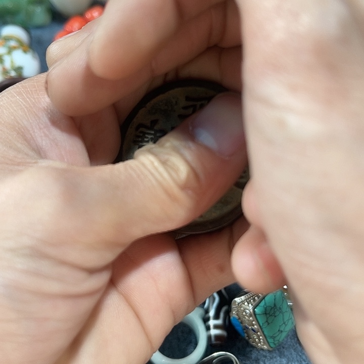 情***世铜一个完整的物件