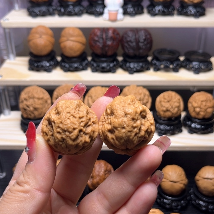 文玩核桃吊坠11w小玉蝉36尺