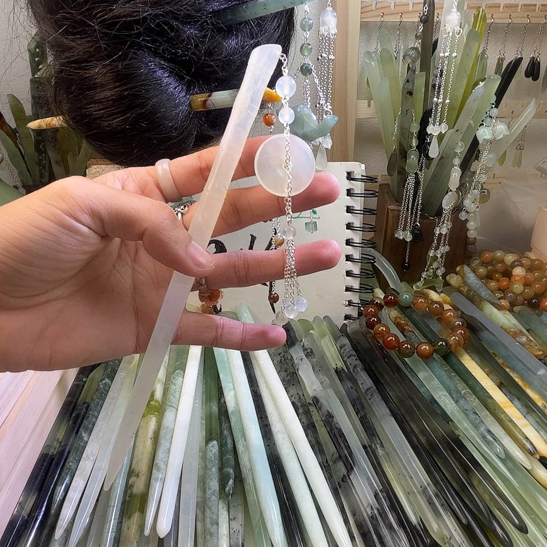 蛇纹石玉发饰未镶嵌