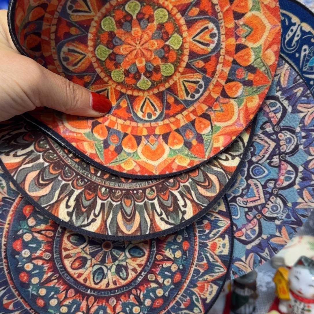 茶盏咖啡杯里的咖啡是我的